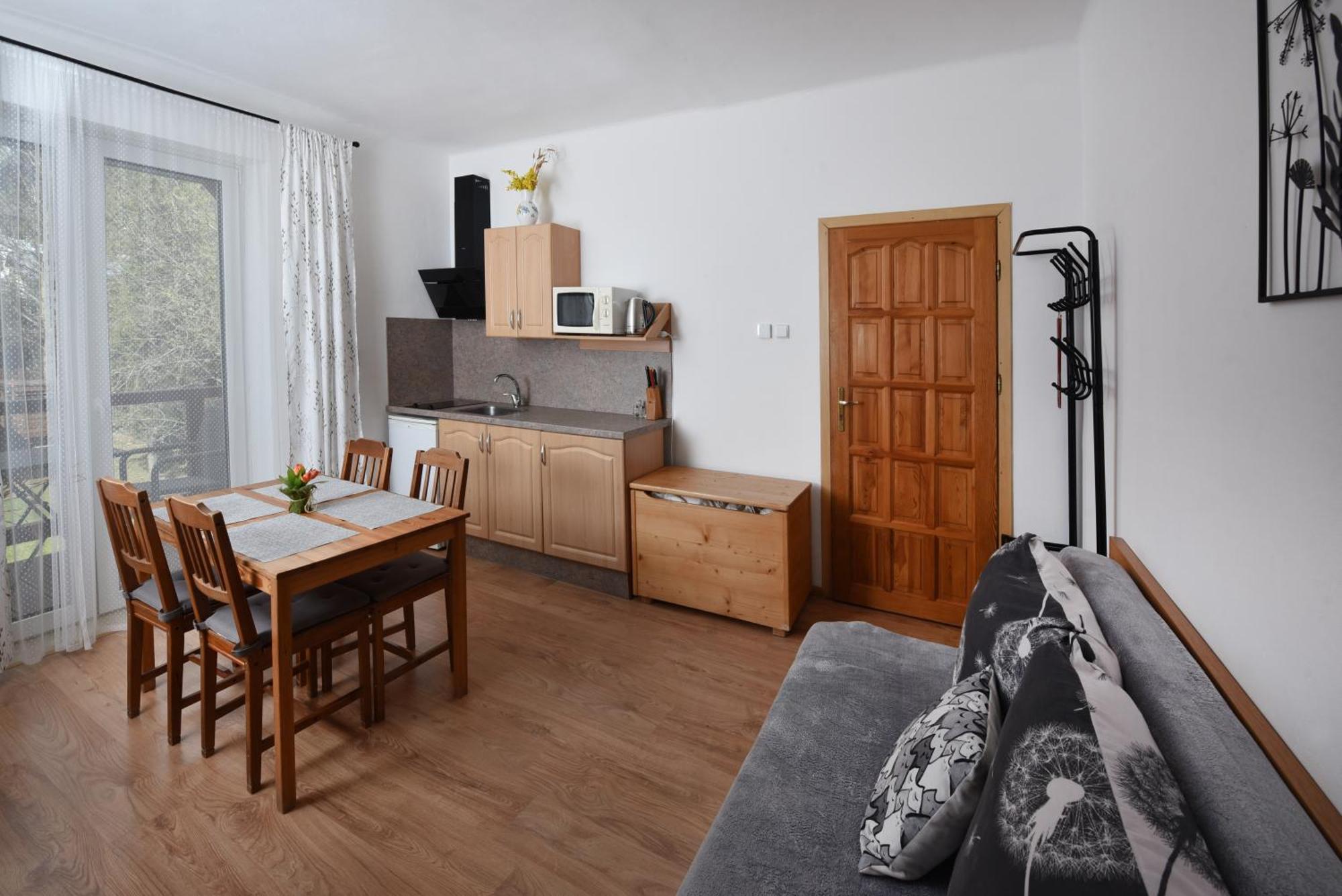Apartmany Zea Tatranska Lomnica Exterior photo