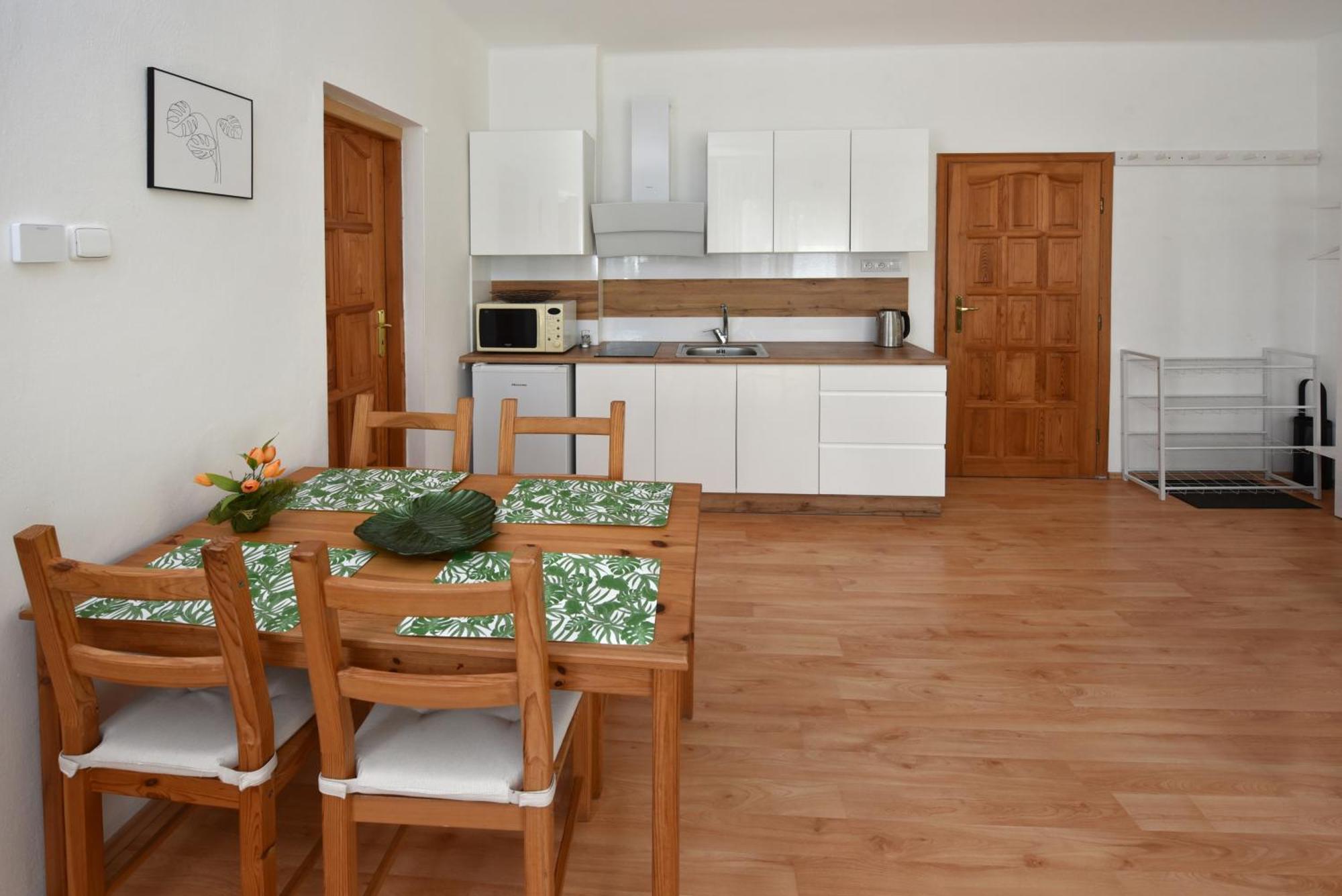 Apartmany Zea Tatranska Lomnica Exterior photo